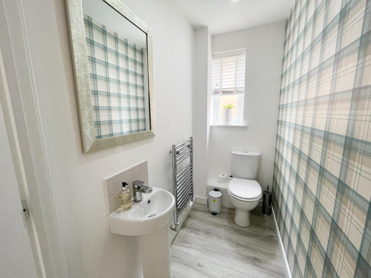 Newly Developed 3 Bedroom Home Glasgow Exterior foto