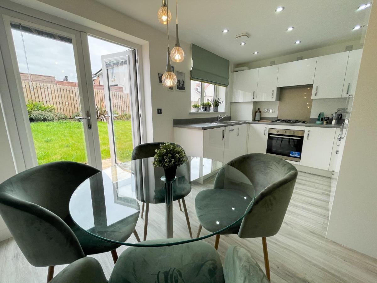 Newly Developed 3 Bedroom Home Glasgow Exterior foto